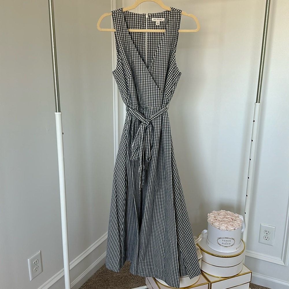 Sleeveless Gingham Maxi Wrap Dress - Black & White